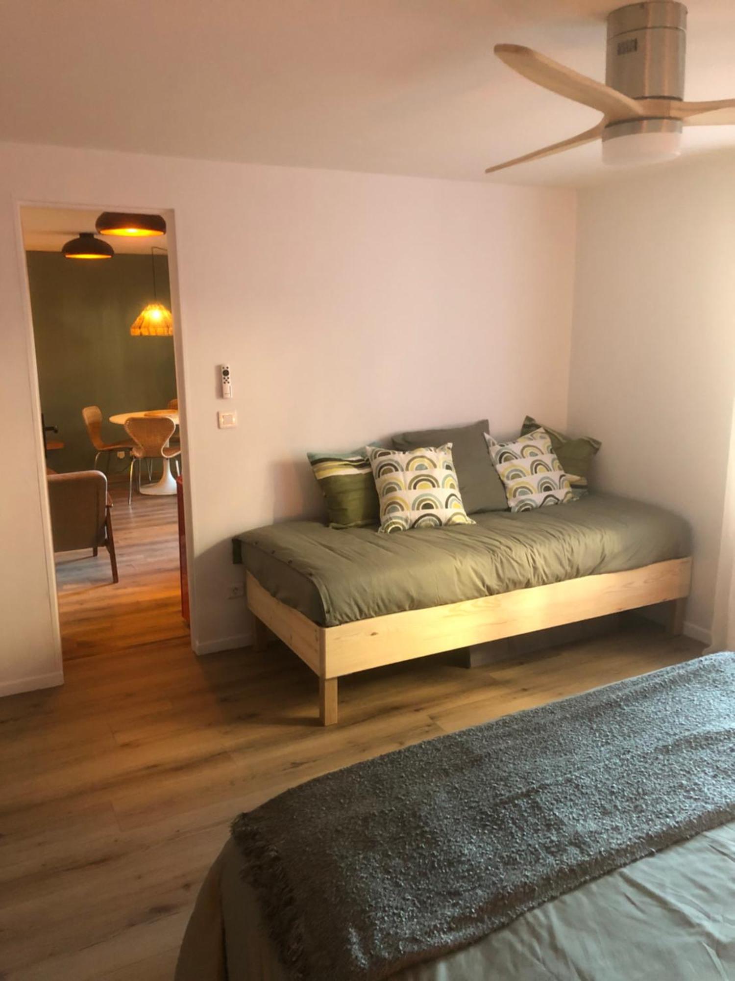 Rez De Jardin Apartment